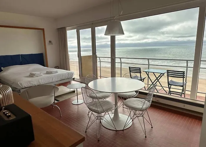 With Fantastic Seaview *