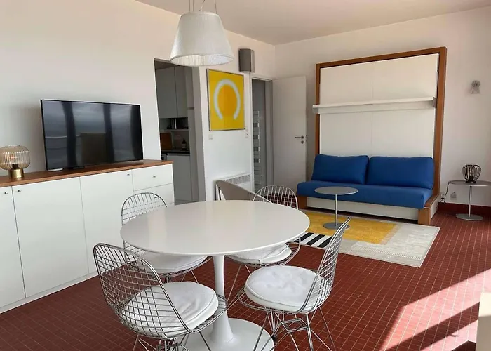 With Fantastic Seaview *