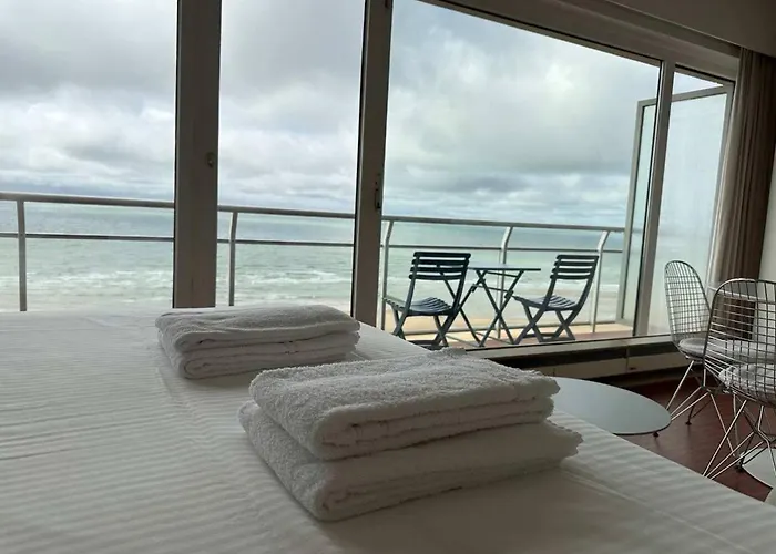 With Fantastic Seaview Oostende